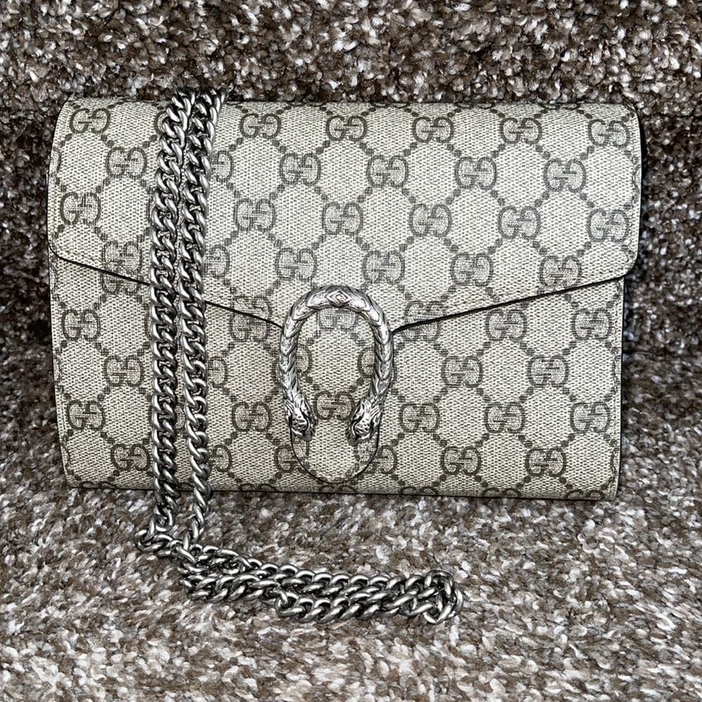 GUCCI Dionysus GG Supreme Chain Wallet Purse